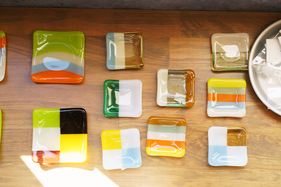 falaj　ガラス皿